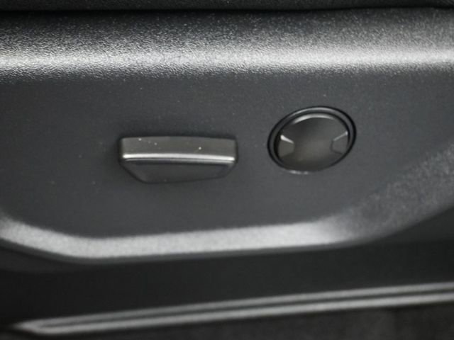 Used 2024 Ford Expedition XLT image 11