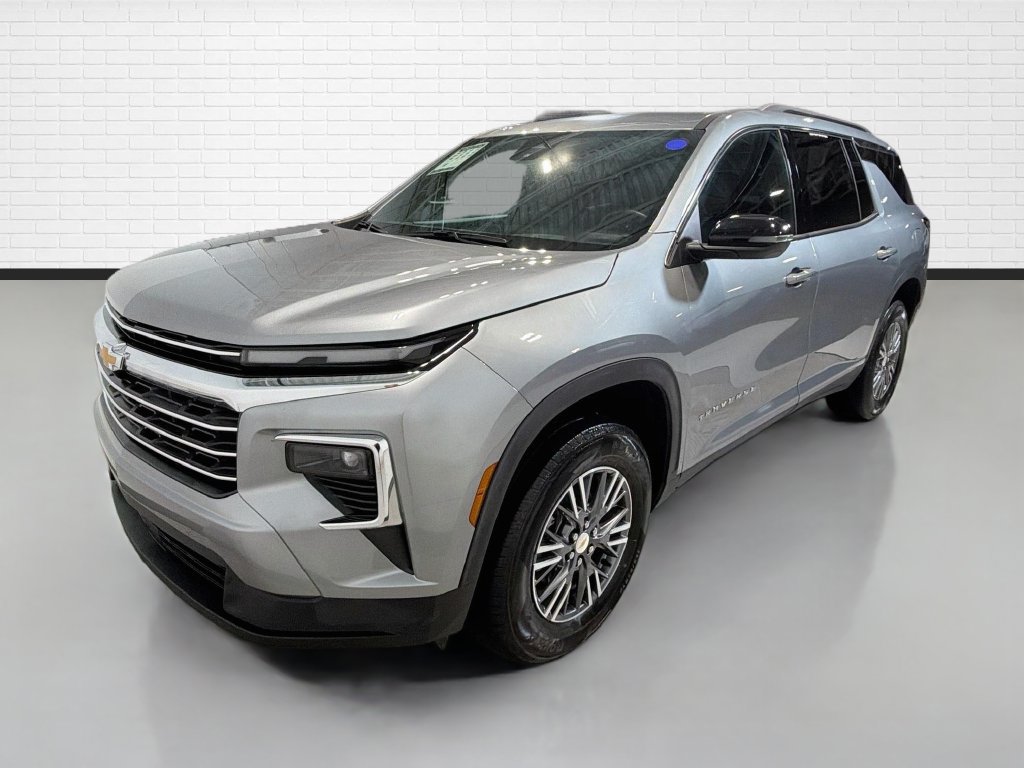Used 2025 Chevrolet Traverse LT AWD/4WD image 5