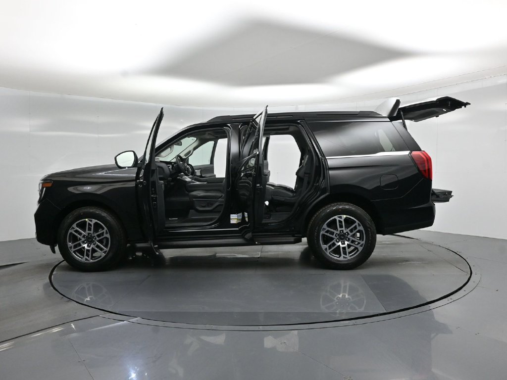 New 2026 Ford Expedition Active AWD/4WD image 35