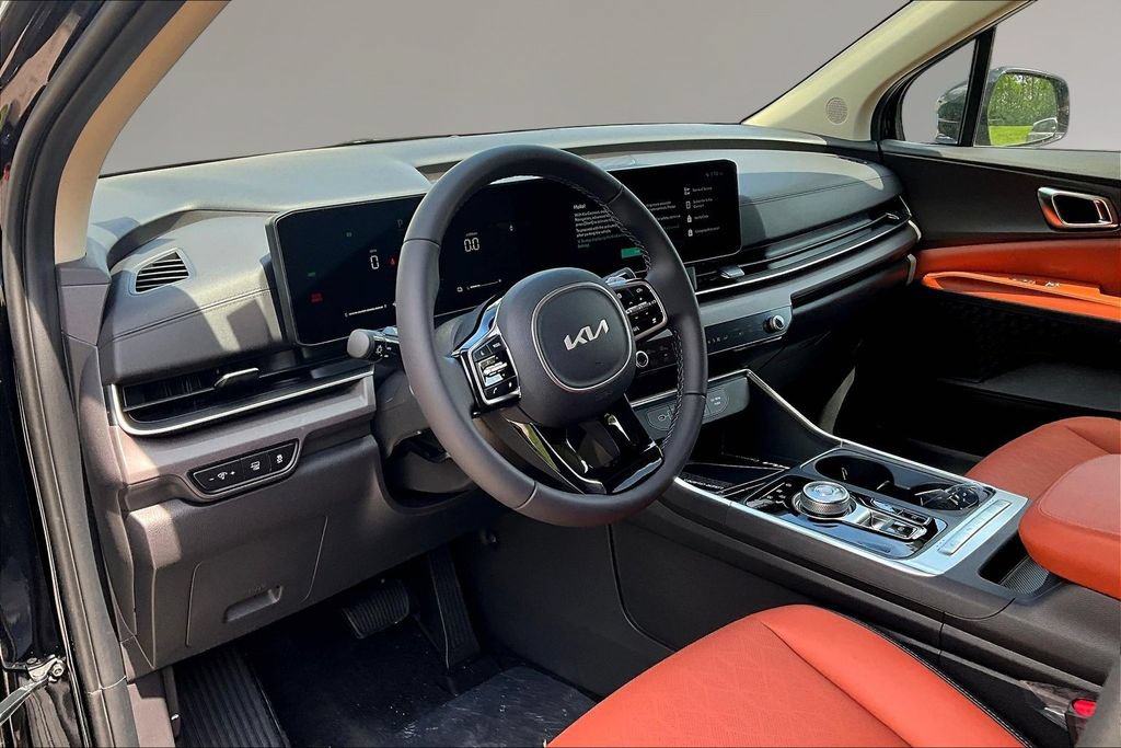 New 2026 Kia Carnival EX FWD image 7
