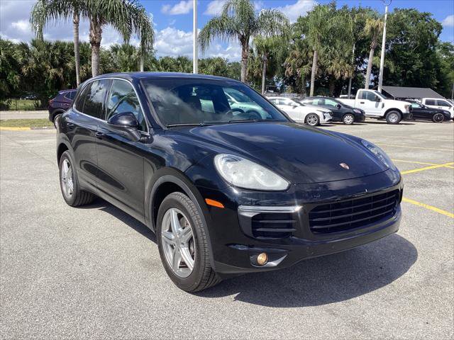 Used 2016 Porsche Cayenne w/ Premium Package AWD/4WD image 3