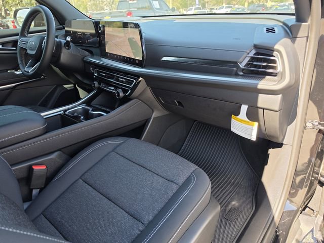 New 2026 Chevrolet Traverse LT w/ Midnight/Sport Edition image 13