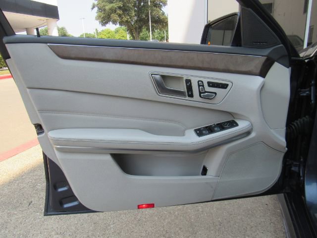 Used 2014 Mercedes-Benz E 350 Sedan image 11