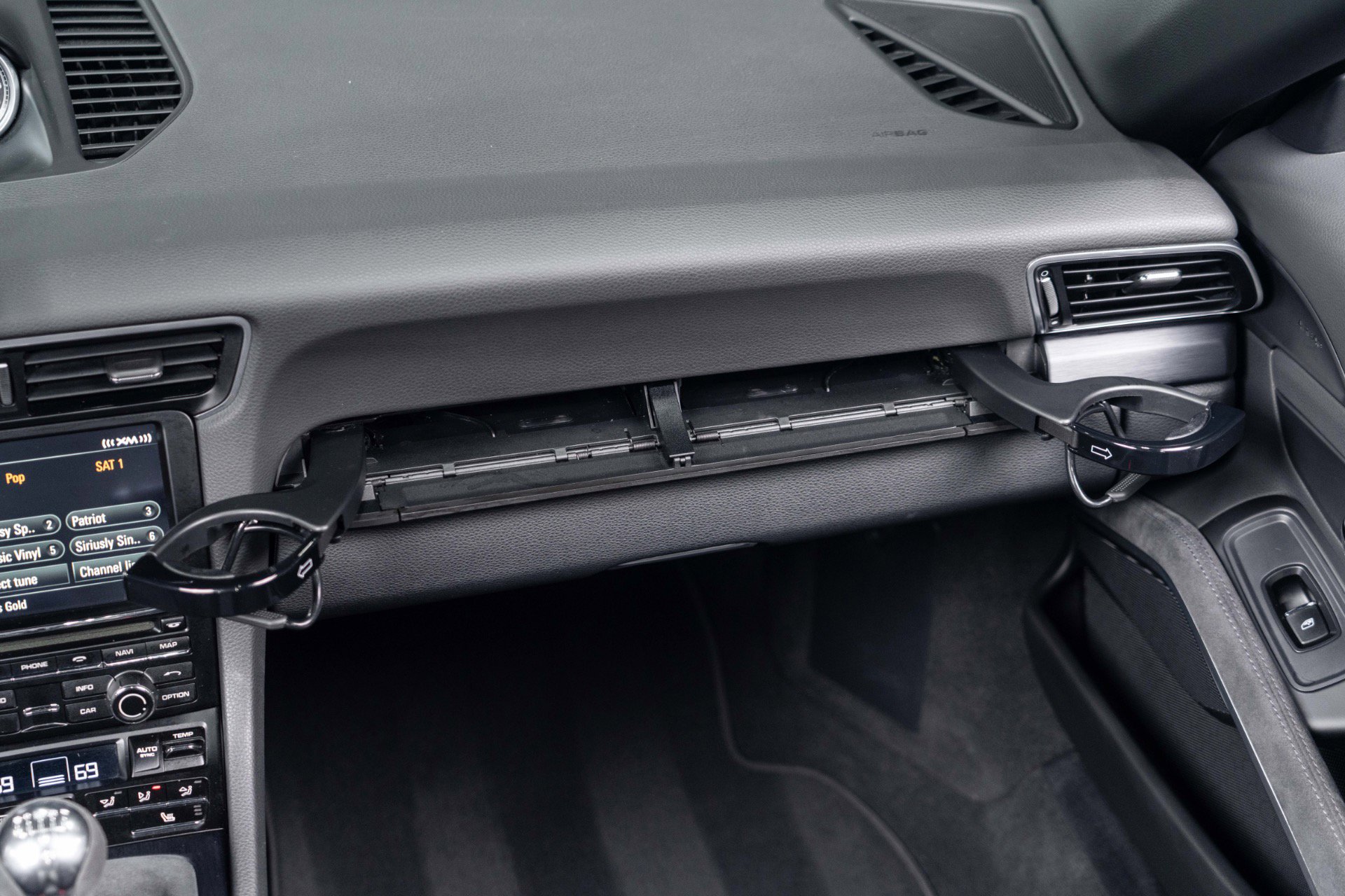 Used 2015 Porsche 911 Carrera GTS RWD image 70