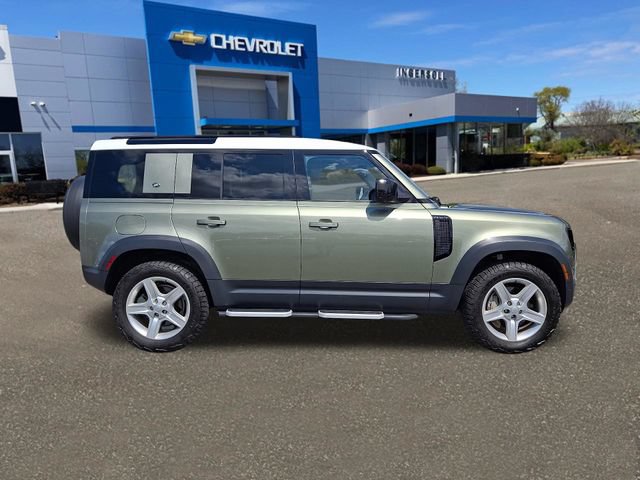 Used 2023 Land Rover Defender 110 SE AWD/4WD image 25