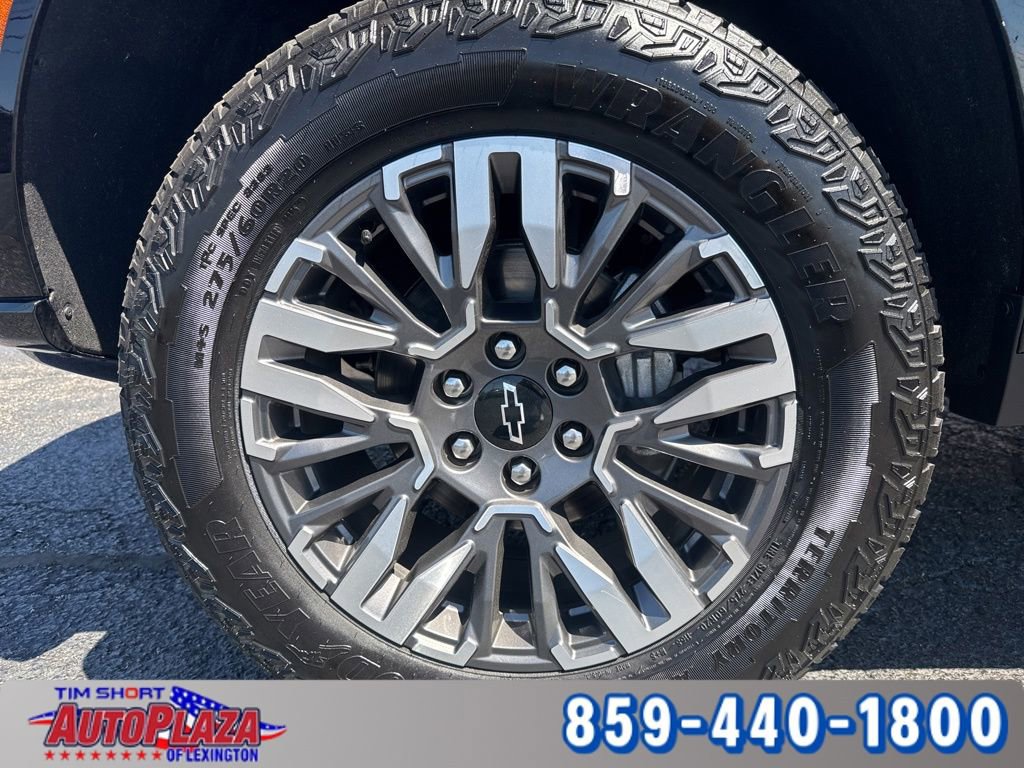 Used 2025 Chevrolet Tahoe Z71 AWD/4WD image 6