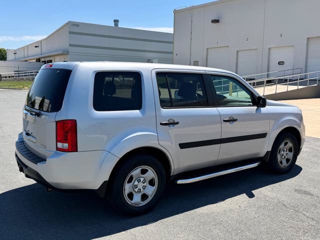 Used 2015 Honda Pilot LX image 4