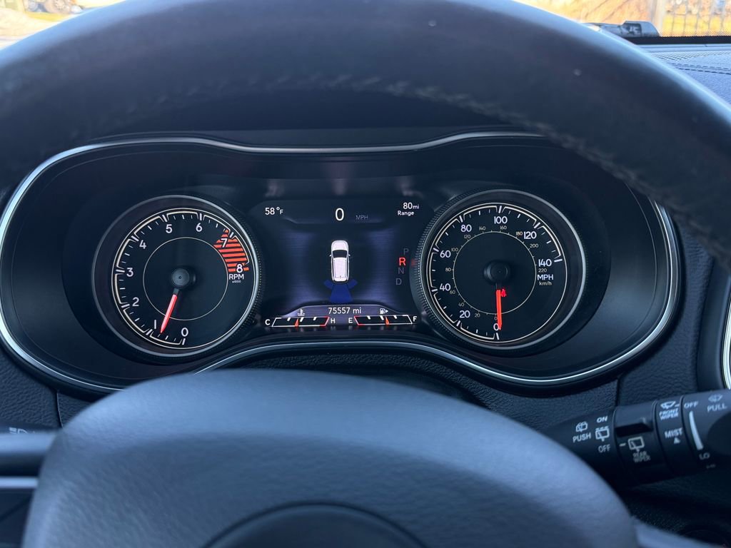 Used 2019 Jeep Cherokee Limited image 24