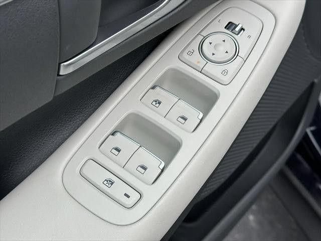 Used 2026 Hyundai Sonata SE FWD image 9