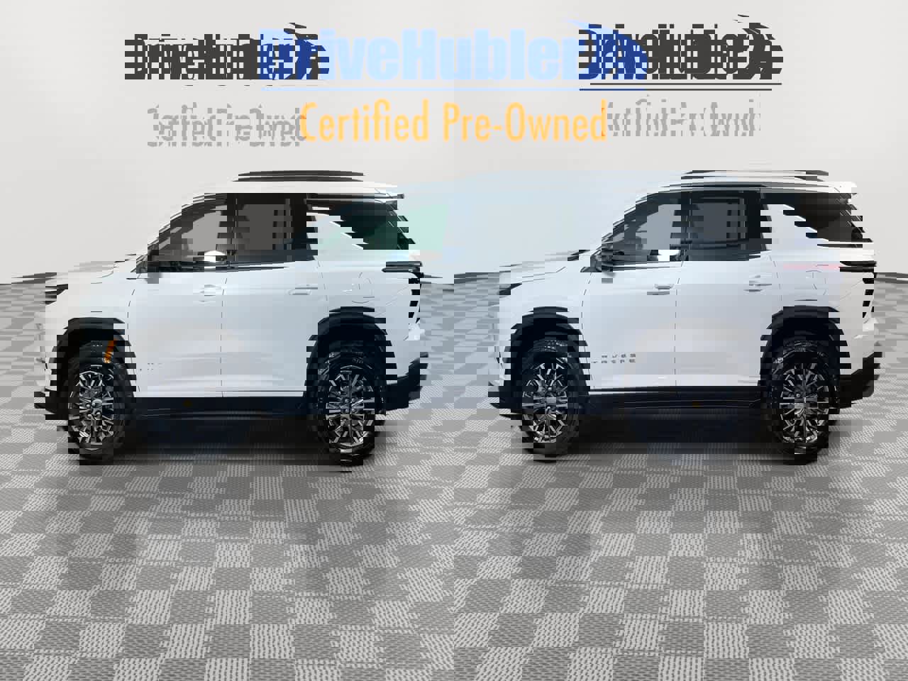 Used 2025 Chevrolet Traverse LT image 5