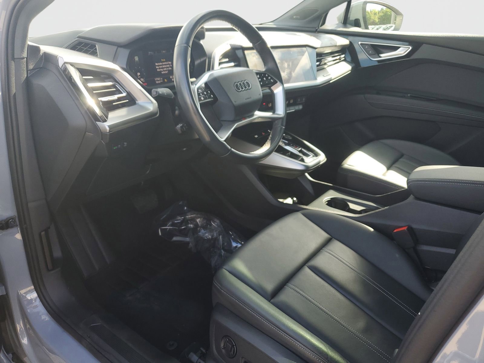 Used 2024 Audi Q4 e-tron Prestige AWD/4WD image 20