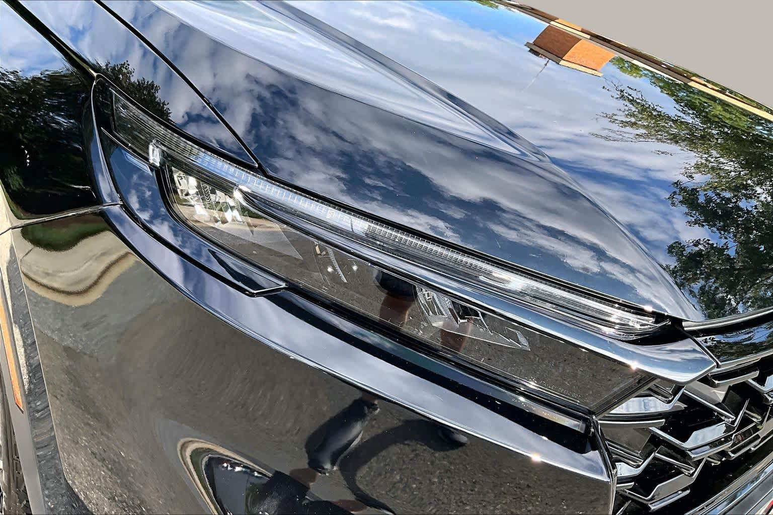 Used 2025 Honda CR-V Sport Touring image 28