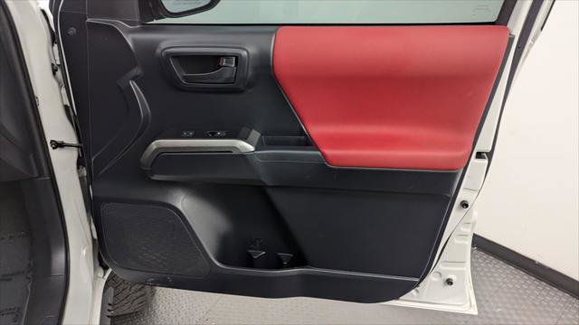 Used 2019 Toyota Tacoma SR5 RWD image 22