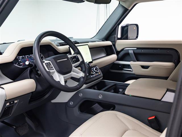 Used 2023 Land Rover Defender 90 S AWD/4WD image 17