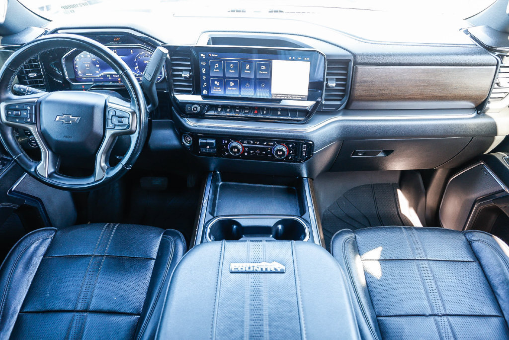 Used 2024 Chevrolet Silverado 3500 High Country w/ Technology Package AWD/4WD image 24