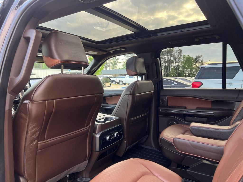 Used 2024 Ford Expedition Max King Ranch image 24