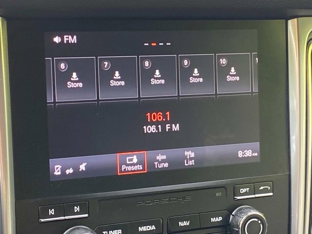 Used 2018 Porsche Macan image 24