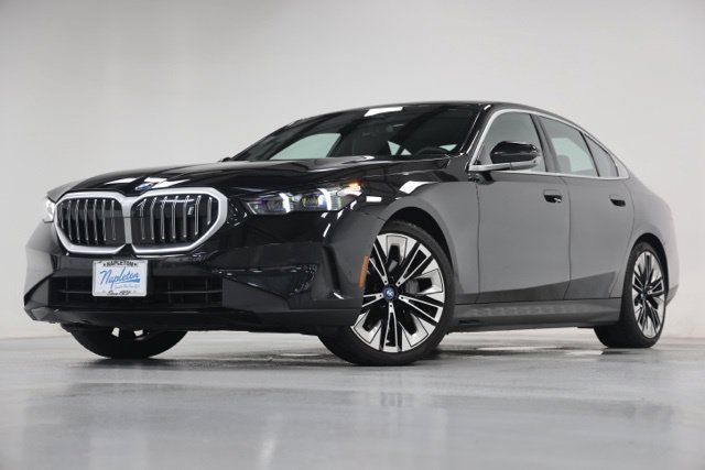 Used 2024 BMW i5 eDrive40i w/ Premium Package RWD image 8