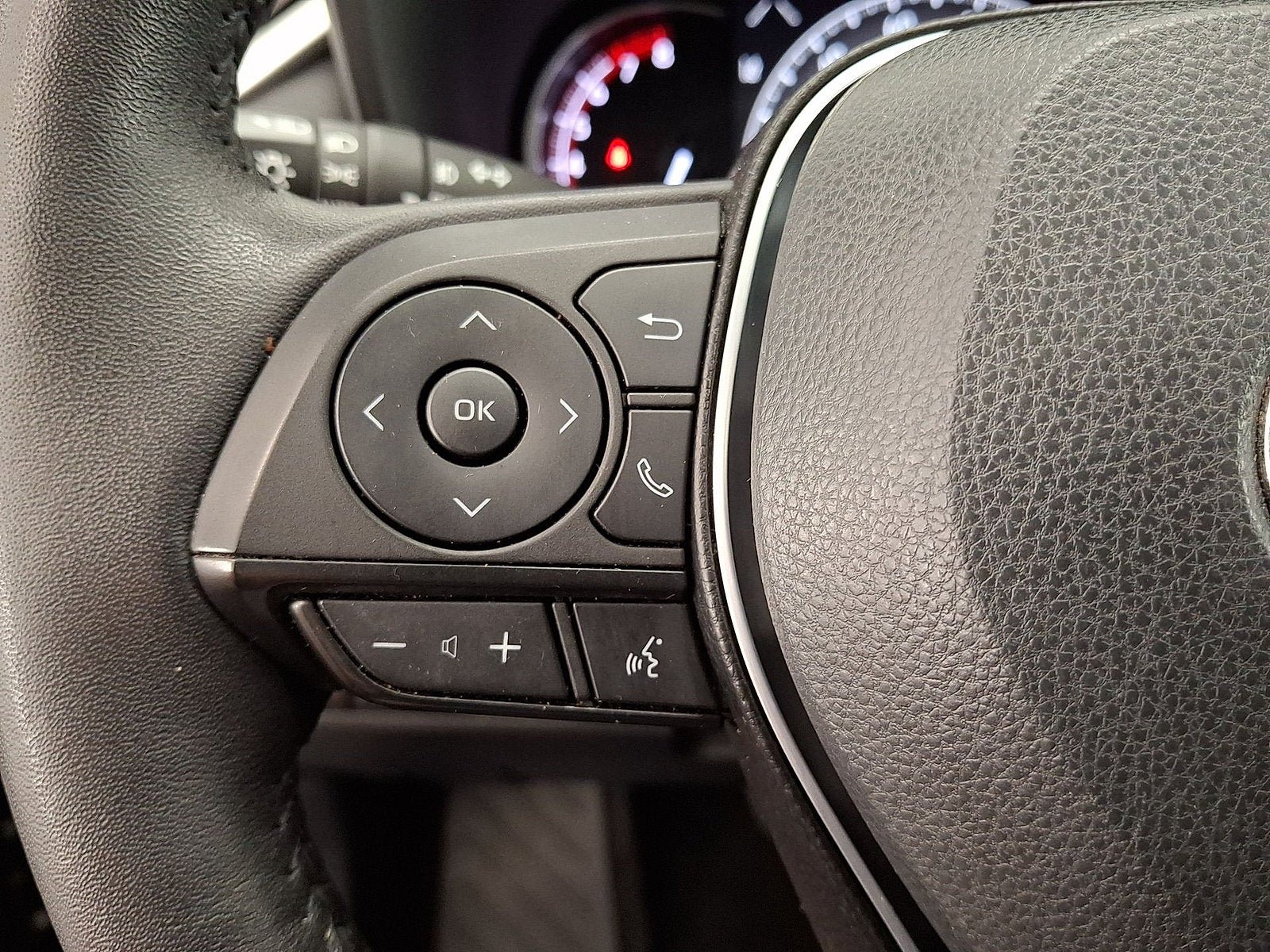 Certified 2023 Toyota RAV4 XLE Premium AWD/4WD image 9