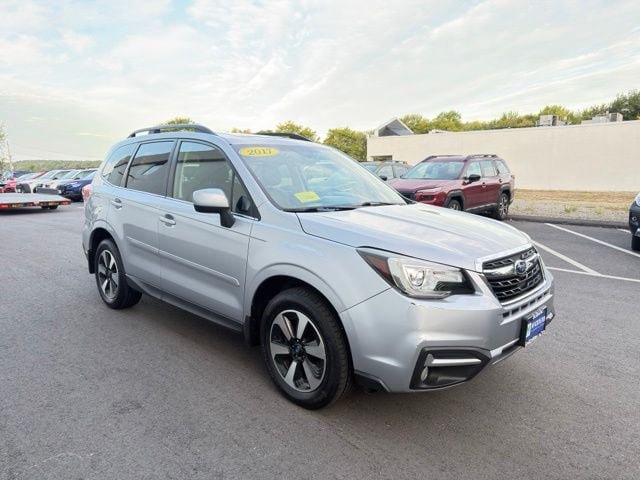 Used 2017 Subaru Forester 2.5i Limited AWD/4WD image 3
