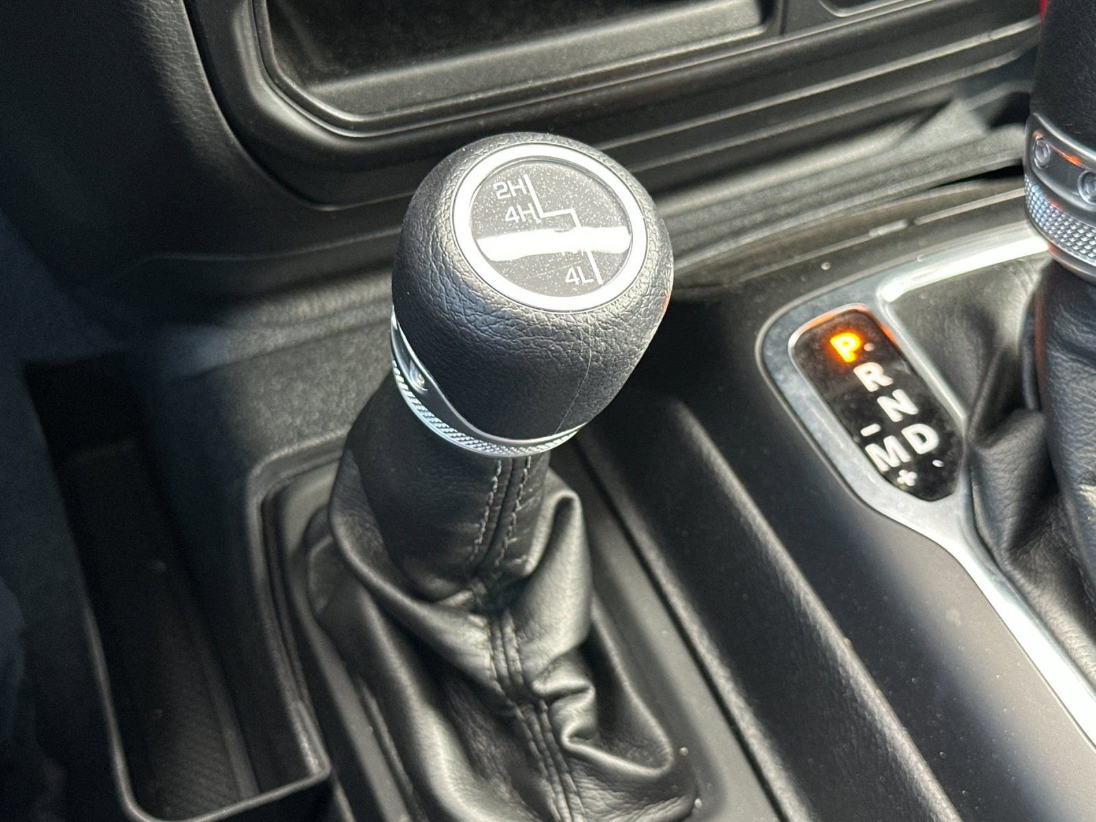 Used 2022 Jeep Wrangler Unlimited Sport AWD/4WD image 34