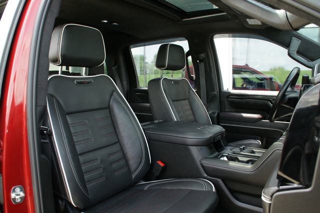 Used 2024 GMC Sierra 2500 AT4X AWD/4WD image 39