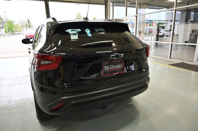 New 2026 Chevrolet Trax LT w/ Driver Confidence Package FWD image 6