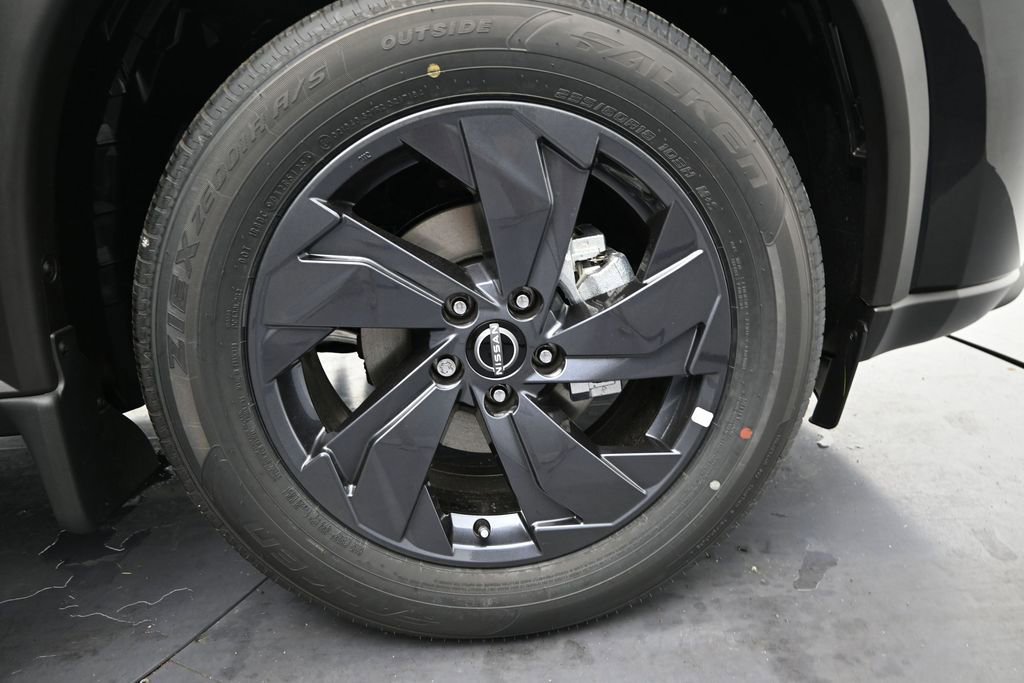 New 2026 Nissan Rogue SV FWD image 6