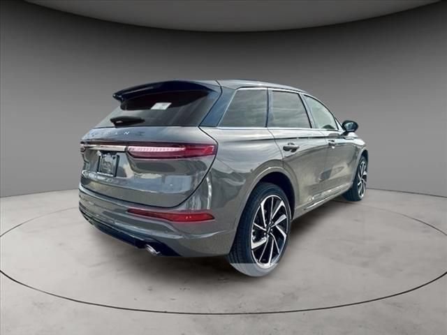 New 2025 Lincoln Corsair Grand Touring w/ Equipment Group 301A AWD/4WD image 5
