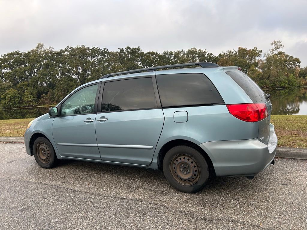 Used 2008 Toyota Sienna LE image 3