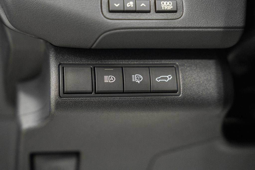 New 2026 Toyota C-HR AWD/4WD image 41