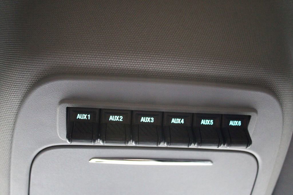 Used 2025 Ford F250 Lariat w/ FX4 Off-Road Package image 36