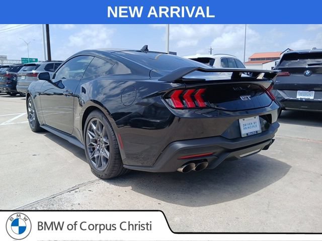 Used 2025 Ford Mustang GT Premium w/ GT Performance Package RWD image 7