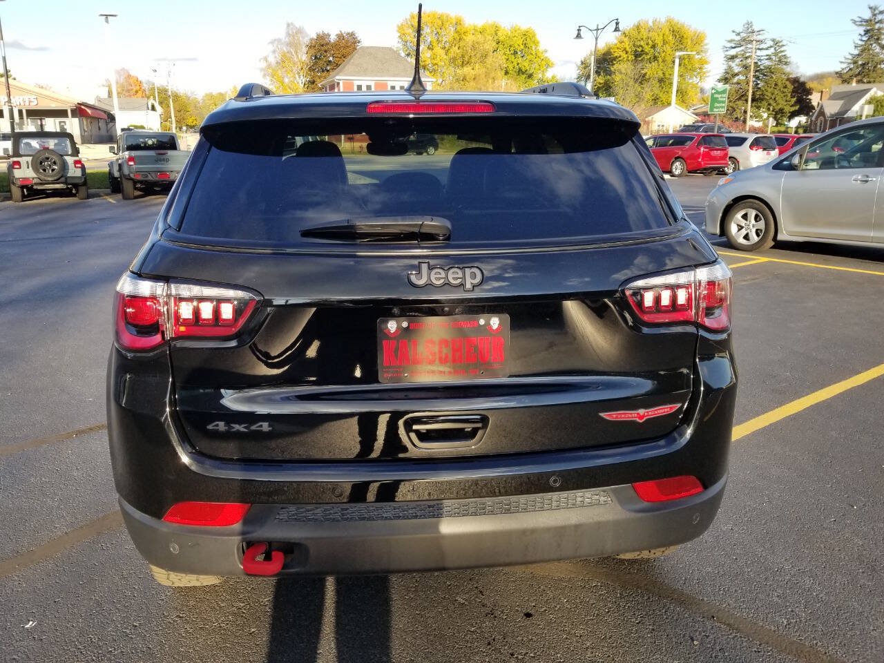 Certified 2024 Jeep Compass Trailhawk w/ Sun and Sound Group AWD/4WD image 7