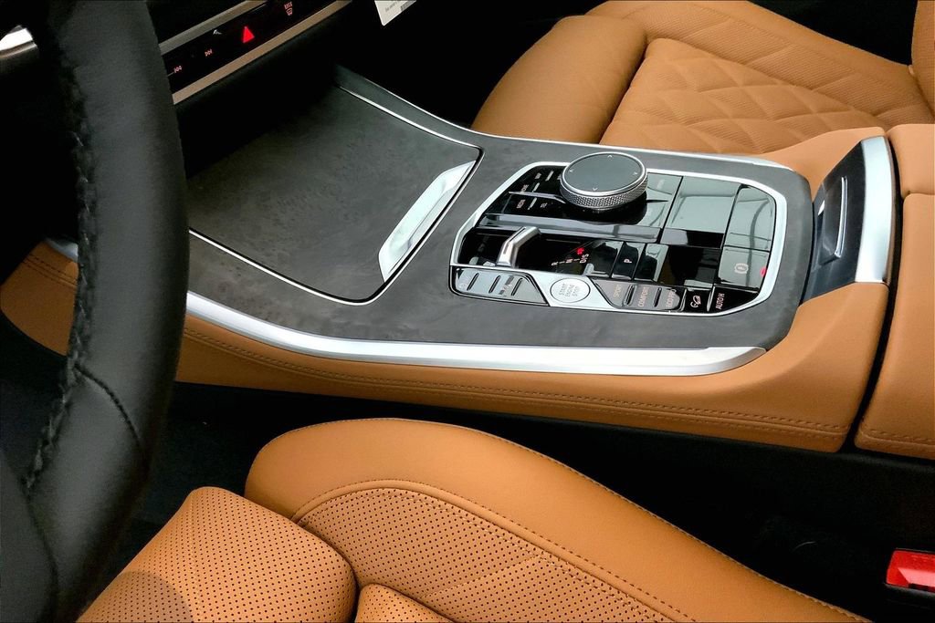New 2026 BMW X5 xDrive40i w/ Climate Comfort Package image 6