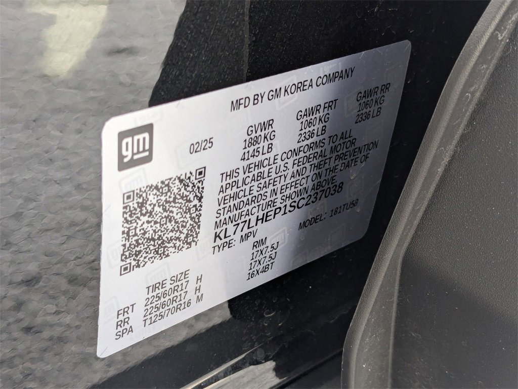 Used 2025 Chevrolet Trax LT w/ LT Convenience Package image 37