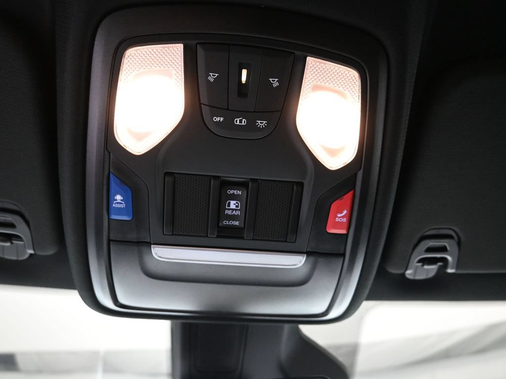 Used 2025 RAM 1500 Big Horn AWD/4WD image 24