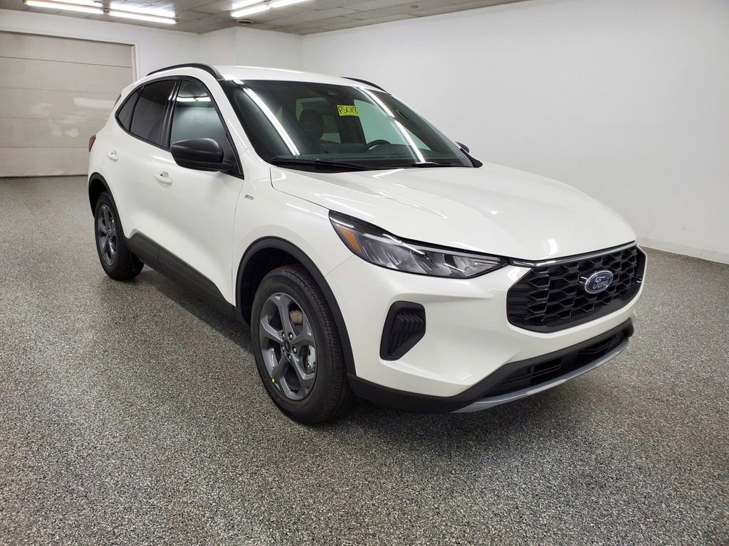 New 2026 Ford Escape ST-Line w/ Tech Pack #1 AWD/4WD image 3