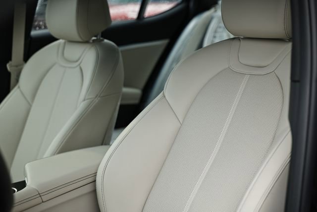 New 2026 Genesis G70 2.5T image 23