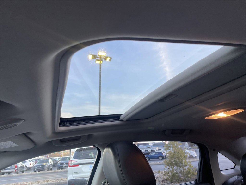 Used 2013 Chevrolet Impala LTZ image 10