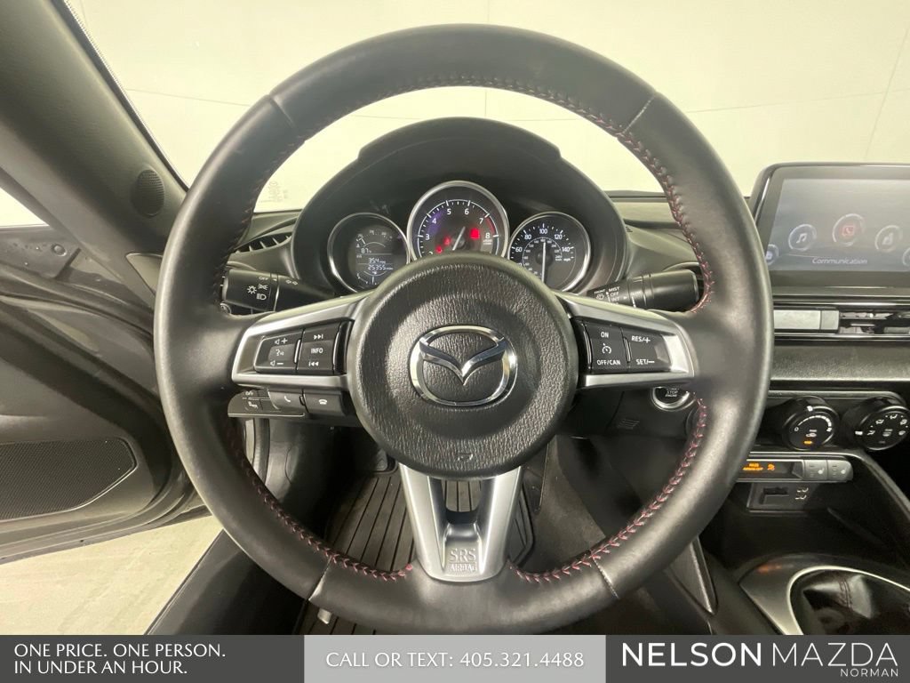 Used 2018 MAZDA MX-5 Miata Club RWD image 35