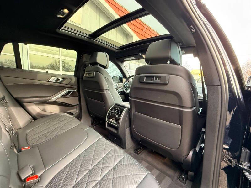 Used 2023 BMW X6 M50i w/ Parking Assistance Package AWD/4WD image 36