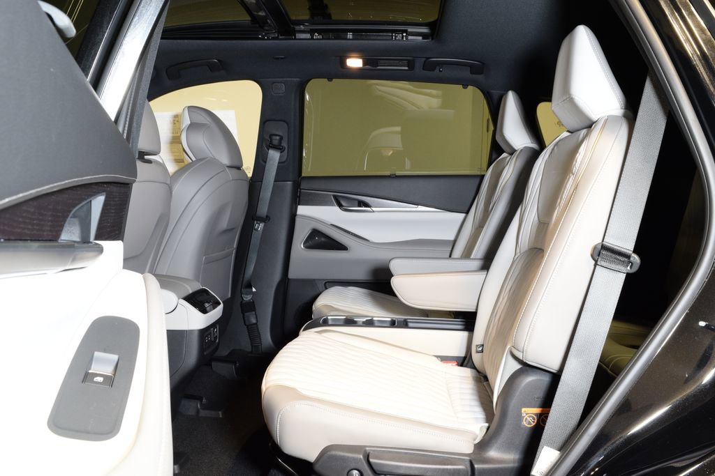 New 2026 INFINITI QX60 Autograph w/ Dark Cargo Package image 31