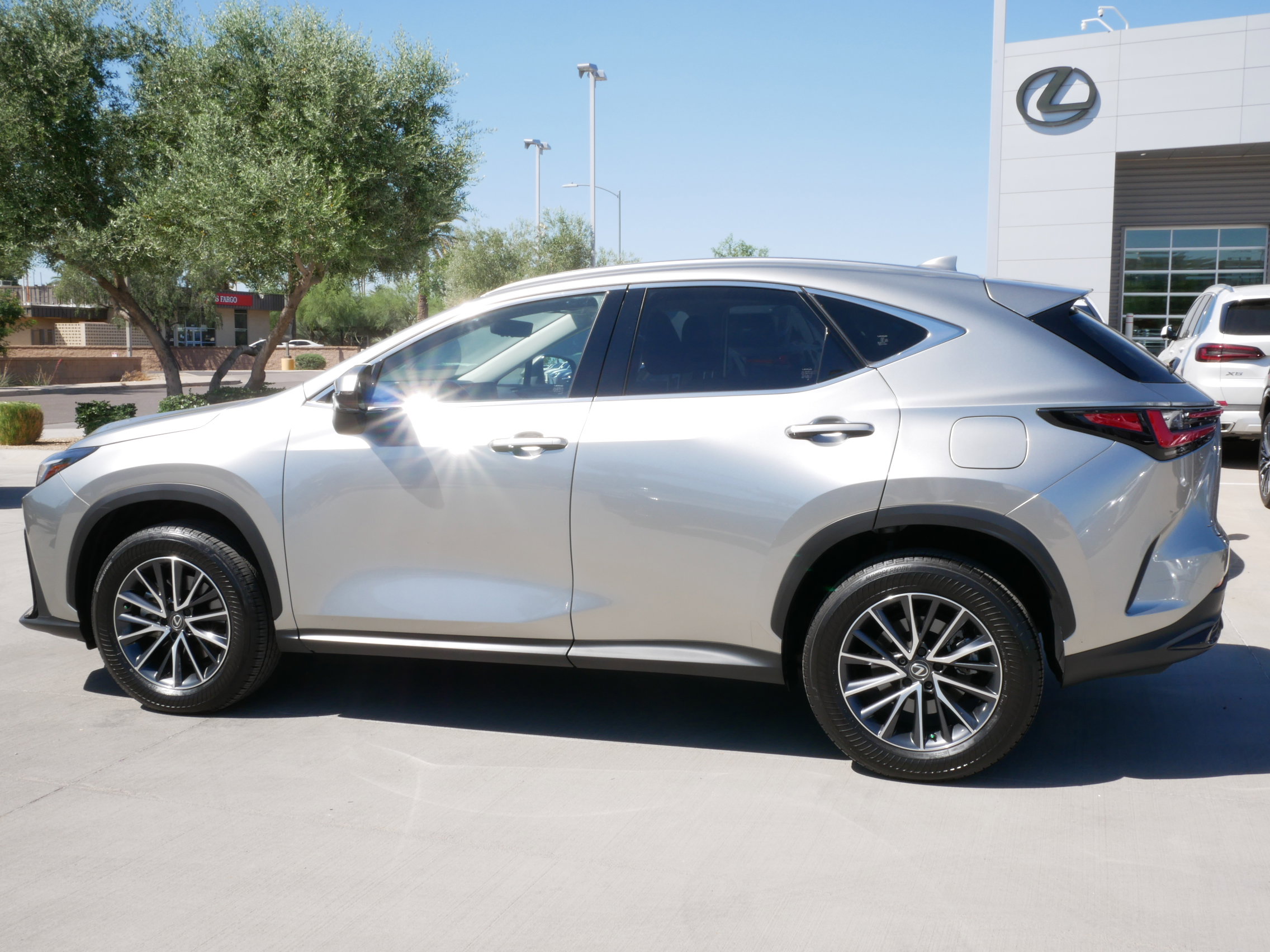 Certified 2025 Lexus NX 350h AWD w/ Cold Area Package image 5