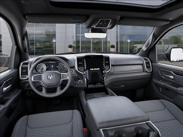 New 2026 RAM 1500 4x4 Crew Cab image 14
