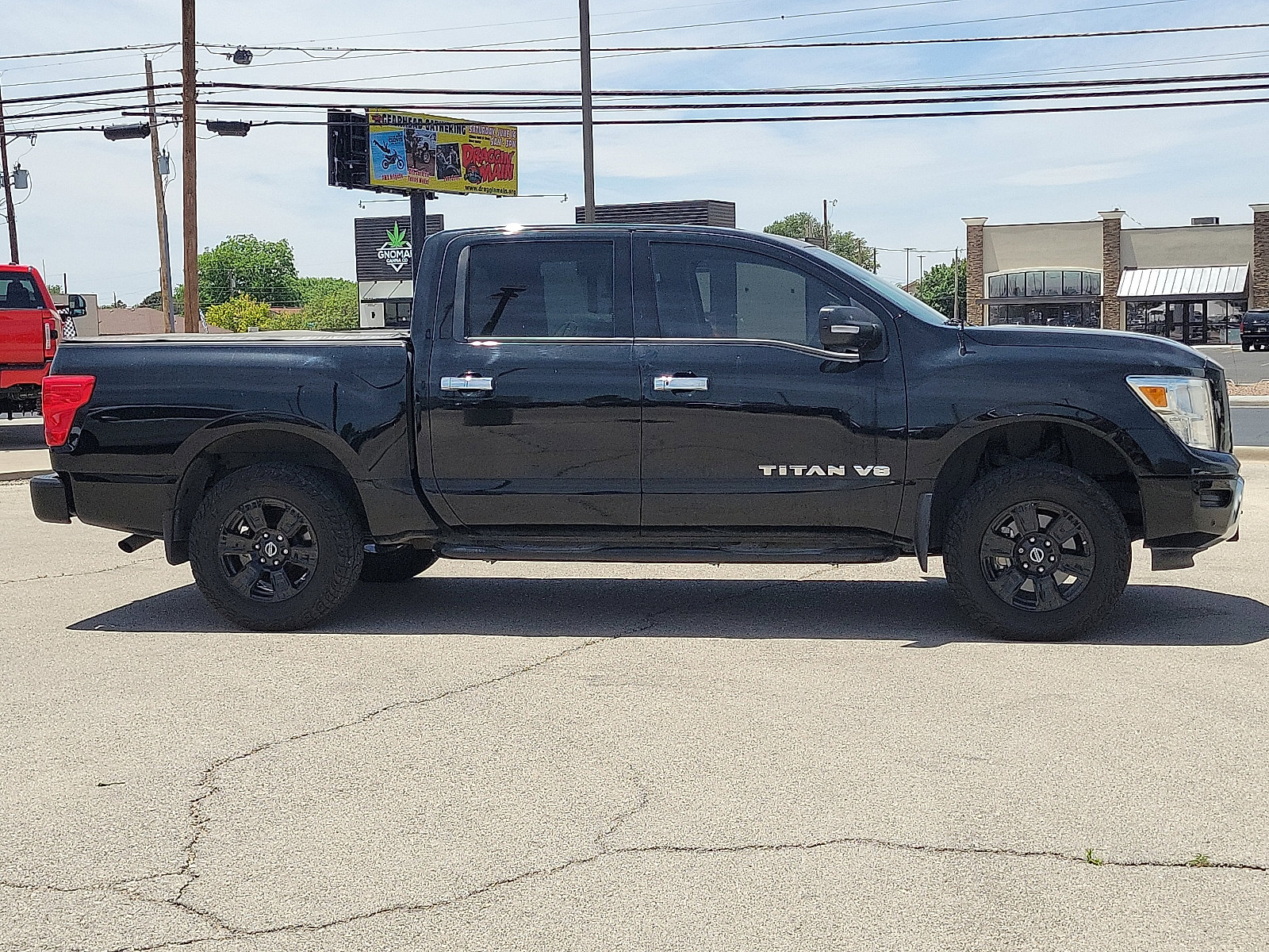 Used 2020 Nissan Titan SV w/ SV Convenience Package image 5