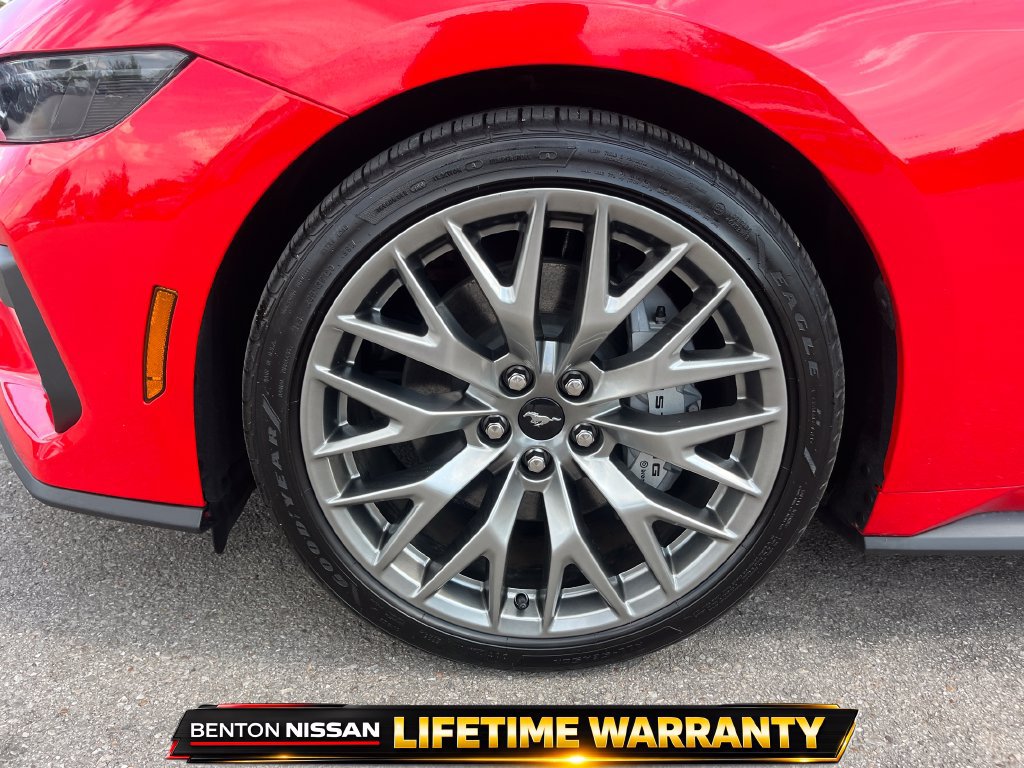 Used 2025 Ford Mustang GT Premium RWD image 7