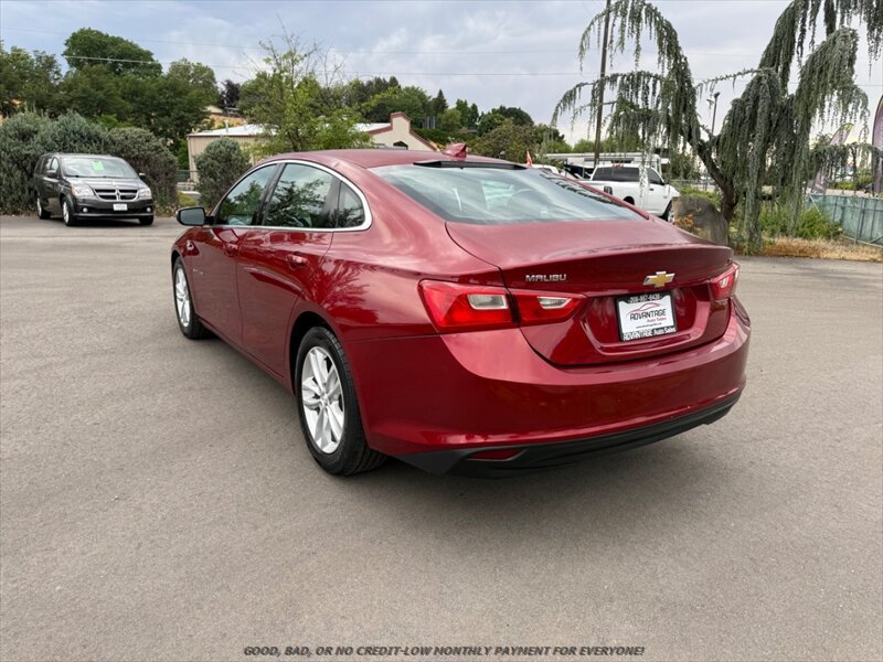 Used 2017 Chevrolet Malibu LT FWD image 5