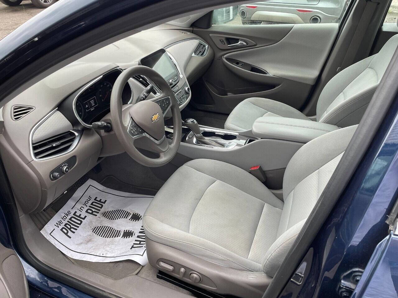 Used 2020 Chevrolet Malibu LT image 14