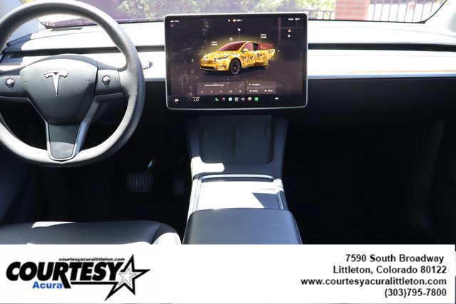 Used 2024 Tesla Model Y Long Range AWD/4WD image 11